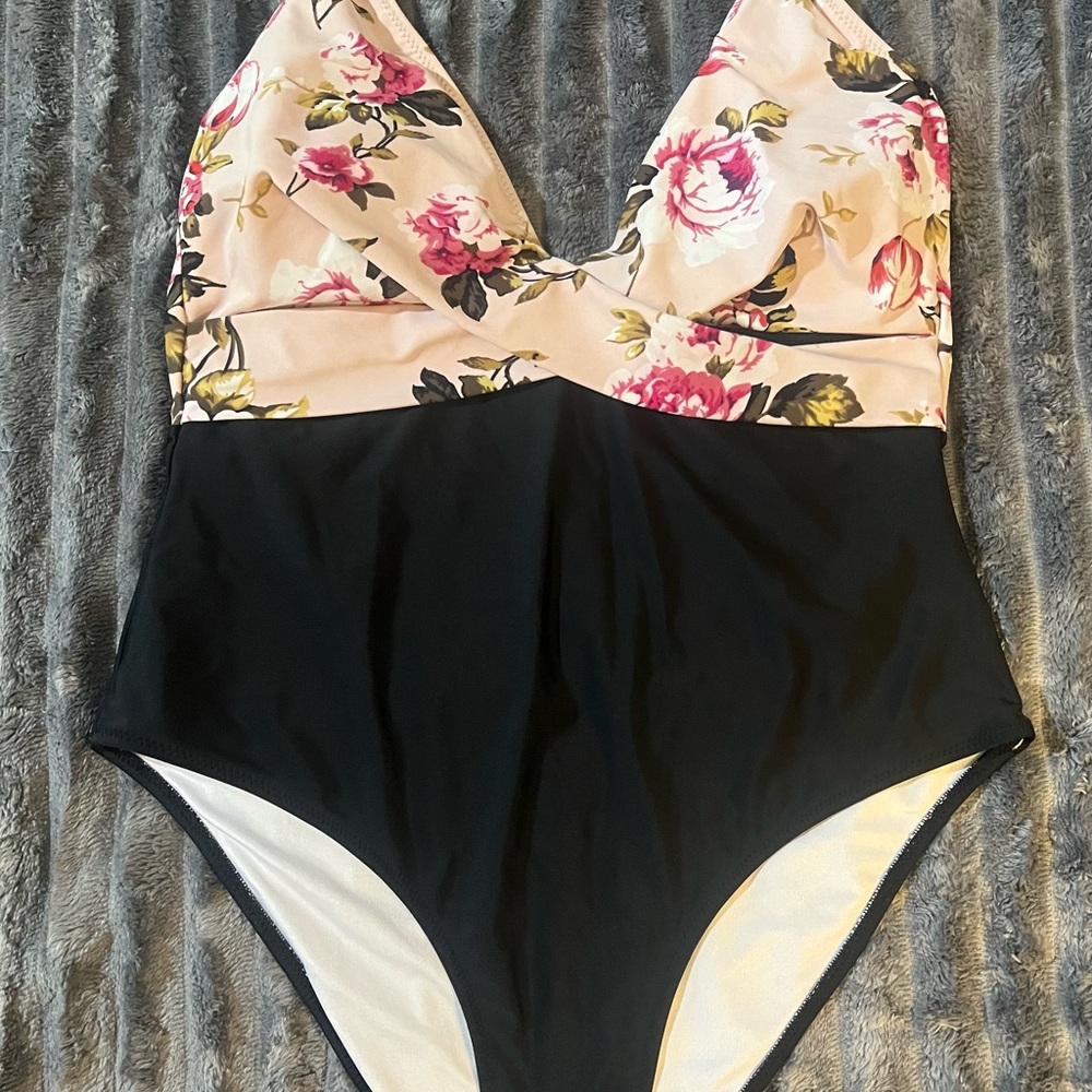 Cupshe Pink and Black Floral One Piece Swimsuit
